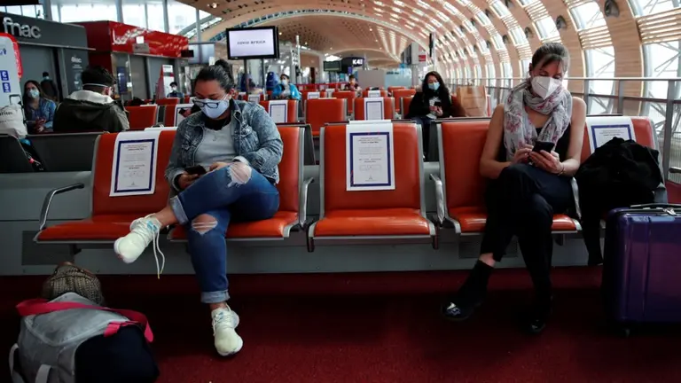 ¿Cancelaste un viaje por el coronavirus?: qué pasa con los que reservaron pasajes y hoteles y quieren su plata