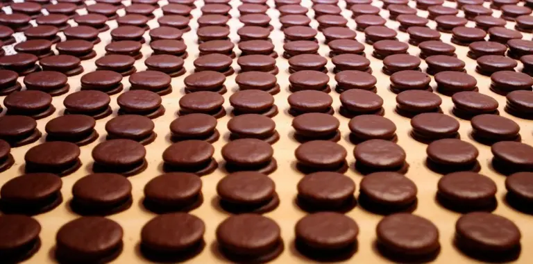 Tradicional marca de alfajores, a punto de hundirse: ¿puede salvarse a último minuto?