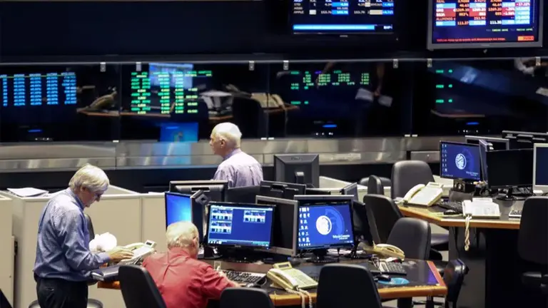 La bolsa porteña mantiene la tendencia alcista y las acciones argentinas "vuelan" en New York