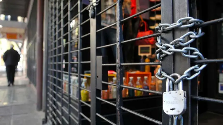 Ventas minoristas sufren en mayo derrumbe histórico del 50%: el ranking de los rubros que más cayeron