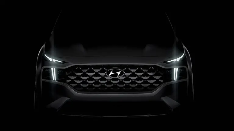 Anticipo: así es el nuevo Hyundai Santa Fe, con motor híbrido