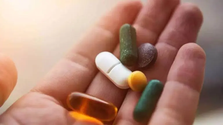 Atención a las nuevas prohibiciones de ANMAT: siete suplementos dietarios son "peligrosos para la salud"