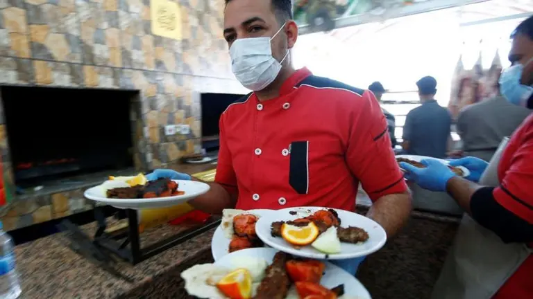 Un regreso "simbólico": tras el permiso oficial sólo 8 hoteles y menos del 20% de los restaurantes reabrieron en Capital