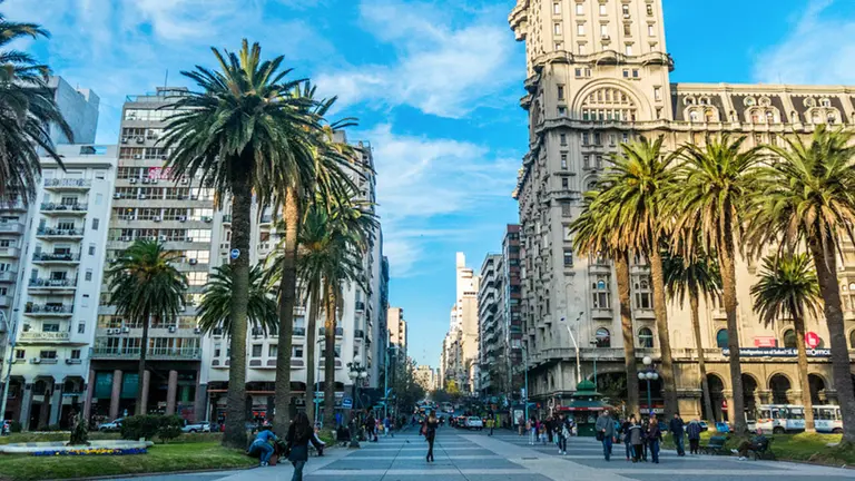 Uruguay: se dispararon las solicitudes de ingreso excepcional a través de la web