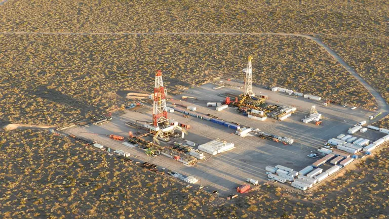 Los petroleros piden aumento de sueldos y amenazan con parar Vaca Muerta