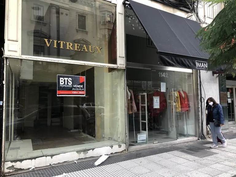 Colapso comercial: la dramática cantidad de locales cerrados en las avenidas Santa Fe y Cabildo