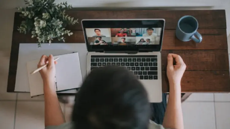 Los expertos te cuentan cuáles son los errores más frecuentes en Zoom y cómo preparar mejor las videoconferencias
