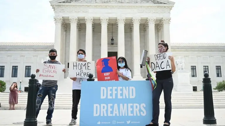 El fallo de la Corte de Estados Unidos a favor de los inmigrantes en los diarios del mundo