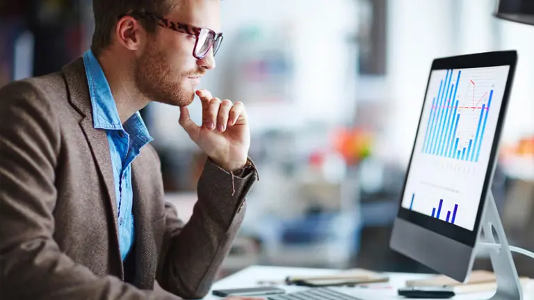 Economía colaborativa, a full: ahora la "moda" es compartir empleados entre empresas para bajar costos