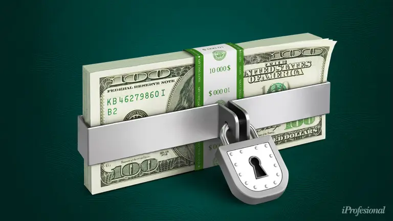 ¿Vas a comprar 200 dólares este mes?: claves para que no te bloqueen la cuenta bancaria