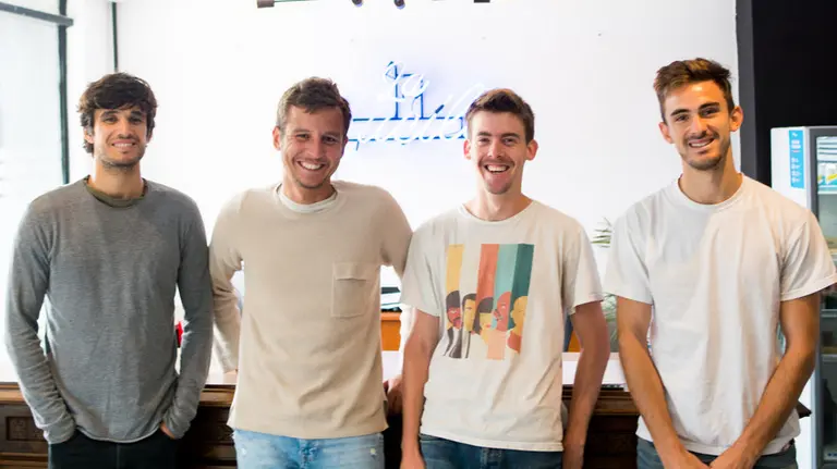 Vieron que costaba ahorrar y crearon una empresa de inversiones para que todos le ganen a la inflación