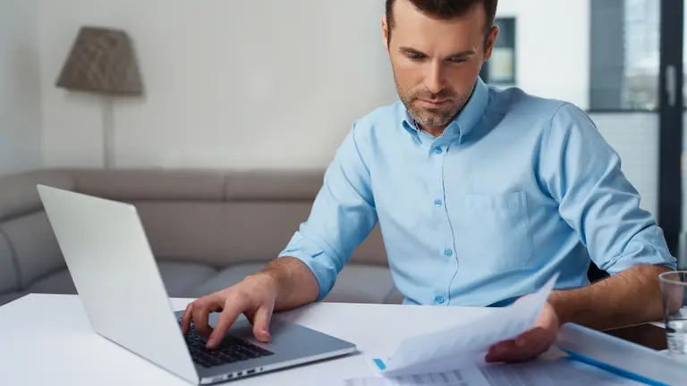 Boom del cheque electrónico: qué banco lidera su uso en la Argentina y cómo operar desde Internet