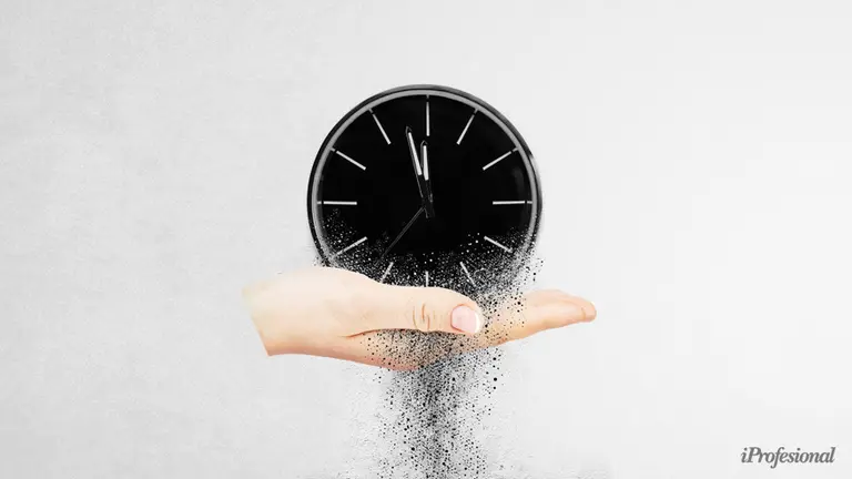 Wall Street Journal: "La falta de dólares pone en peligro a la Argentina"