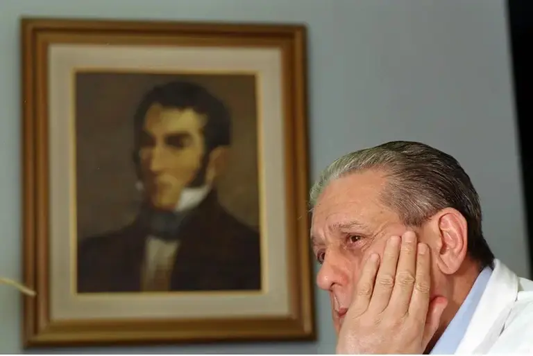 Explota en redes sociales un video de Favaloro: "No se sale de una crisis sin romperse el alma"