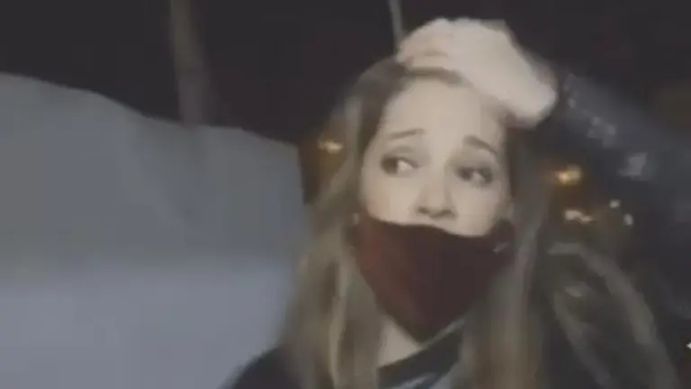 Le robaron el celular a una periodista mientras hacia una nota en vivo