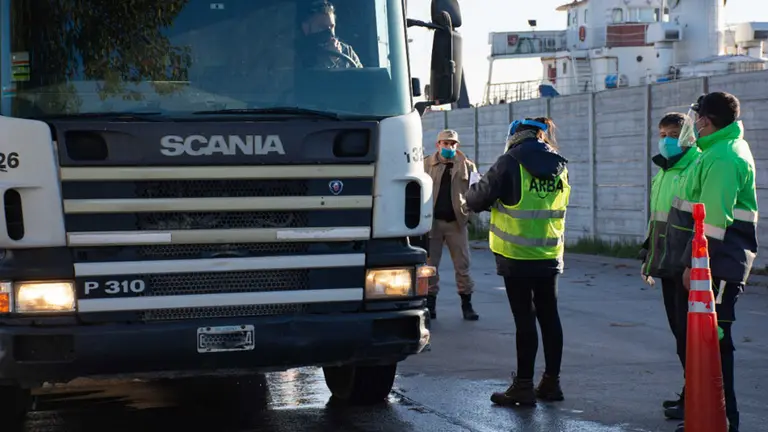 La provincia de Buenos Aires inició operativos de control en puertos