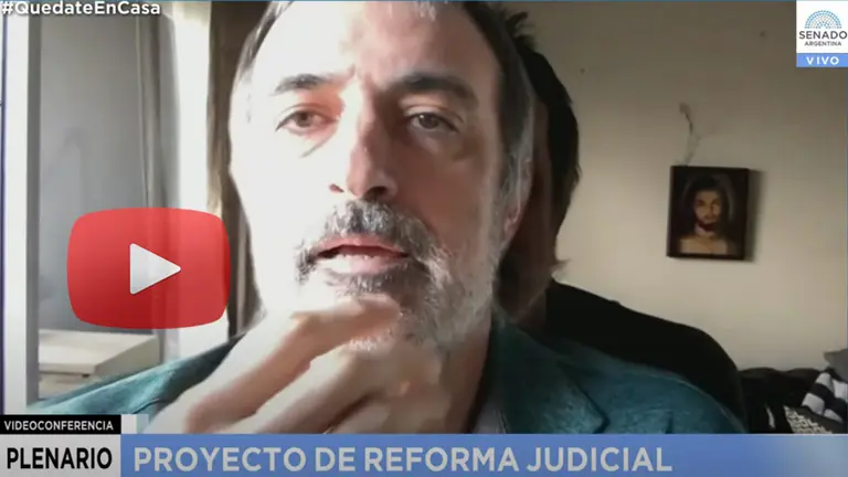 Papelón: Esteban Bullrich usó una foto para simular su presencia en una sesión virtual del Senado