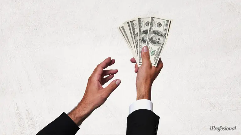 ¿Qué hacer con los pesos frente al súper cepo?: 3 inversiones que todavía permiten dolarizarse