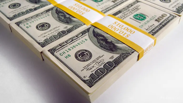 Compras en dólares: qué dice la resolución que reglamentó la percepción del 35 por ciento