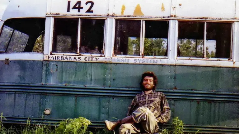 Un día como hoy aparecía el cuerpo del joven que huyó de la civilización y creó un mito peligroso