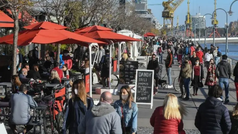 Gastronómicos anticipan nueva ola de cierre de locales: cuántos empleos se perdieron en la pandemia