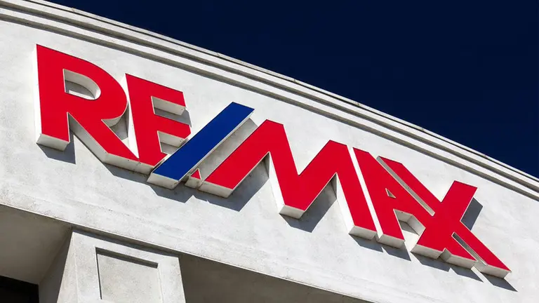 Se vendió RE/MAX por u$s880 millones: qué cambia para los clientes de la red de inmobiliarias en Argentina