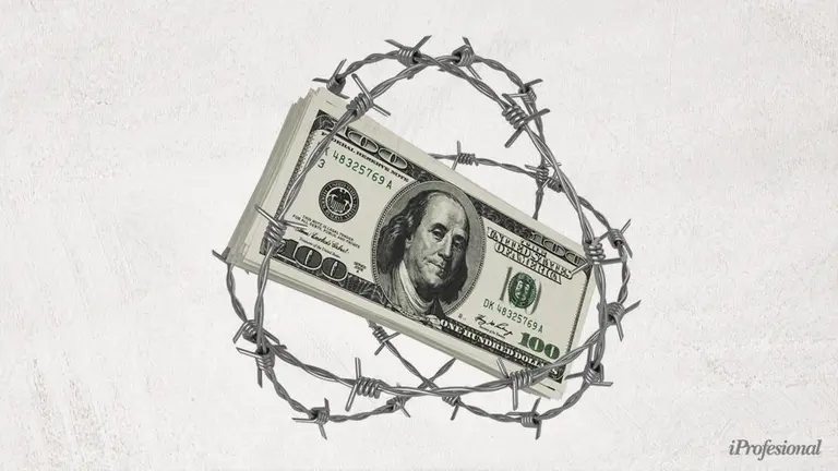 Tensión por el dólar: los bancos siguen sin vender y crecen el descontento en las redes sociales