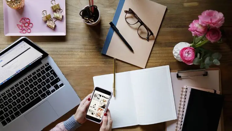 Qué es un community manager, cuáles son sus principales funciones y cuánto puede ganar en la Argentina