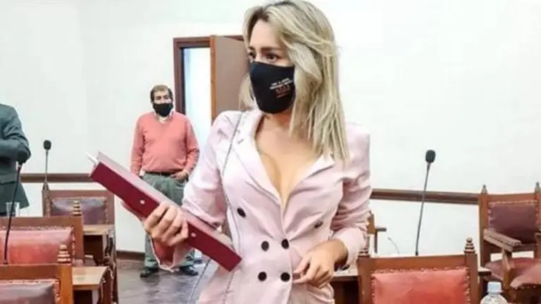 Le pidieron a una concejal que "se tape un poco" durante una sesión virtual