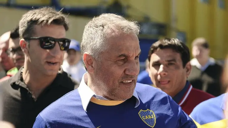 El "Beto" Márcico fue acusado de una estafa inmobiliaria por un ex compañero de Boca