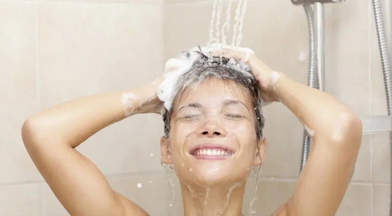 Test de la ducha. ¿Qué parte del cuerpo te lavas primero?.