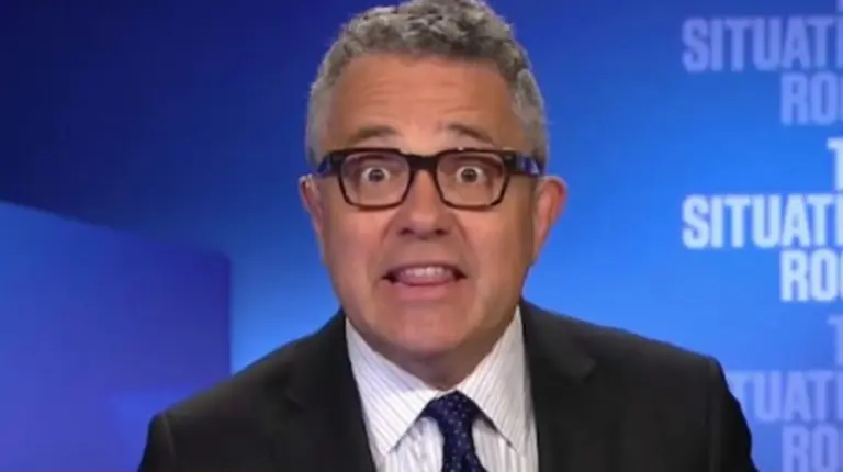 Un periodista fue suspendido por masturbarse durante una videollamada laboral