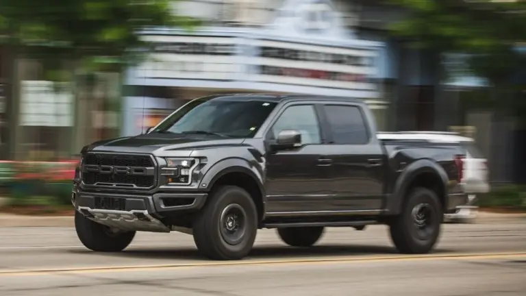 Toyota, Ford y GM ya preparan sus pick ups híbridas y eléctricas: los detalles, modelo por modelo