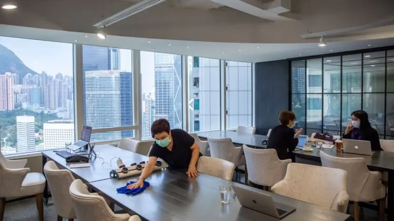 Google ya avisó a sus empleados que el home office continuará en 2021: ¿cuándo regresarán a las oficinas?