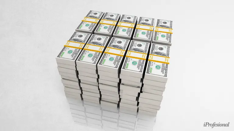 La AFIP fiscaliza los movimientos en dólares de inicio de año