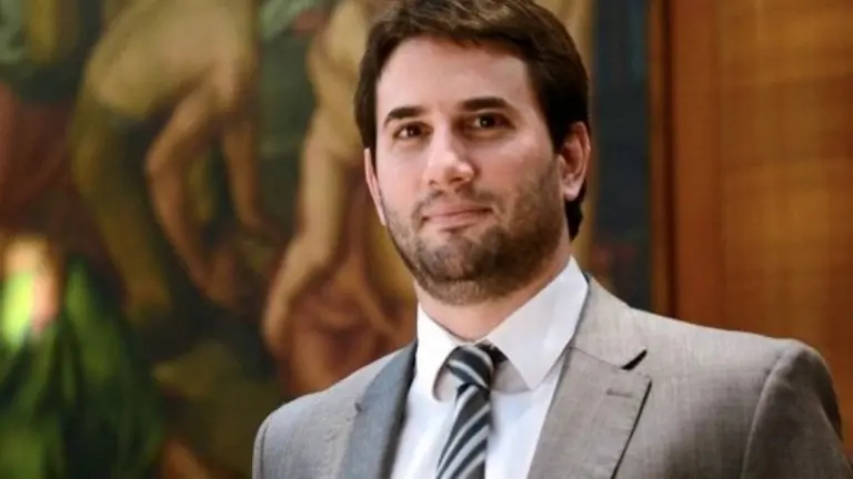 Hasta cuándo el Gobierno podrá sostener el dólar oficial: esto pronostica Luciano Cohan