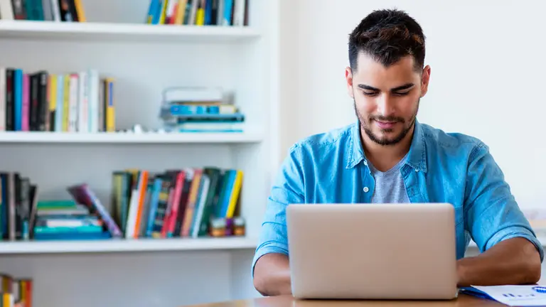 Teletrabajo o volver a la oficina: cómo es el dilema que enfrentan las empresas argentinas en plena pandemia
