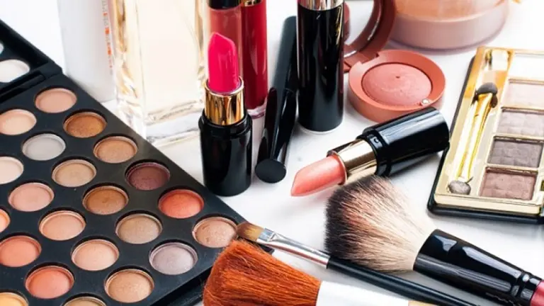 Un gigante de los comésticos zafa de la quiebra tras lograr apoyo de inversionistas