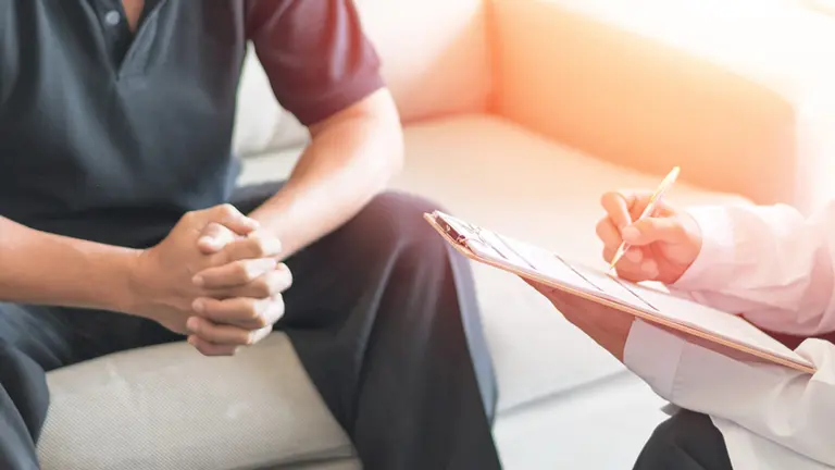 Qué causa la disfunción eréctil y qué alimentos podrían ayudar a evitarla