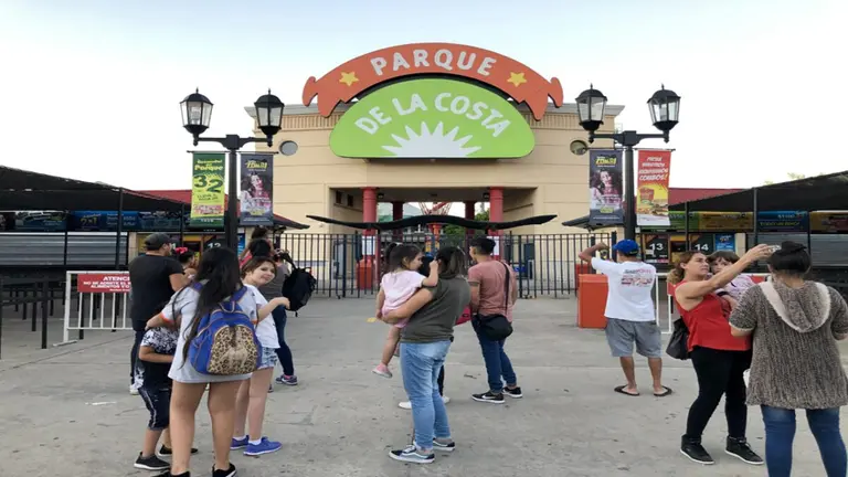 Un empresario local y un grupo extranjero, detrás del Parque de la Costa