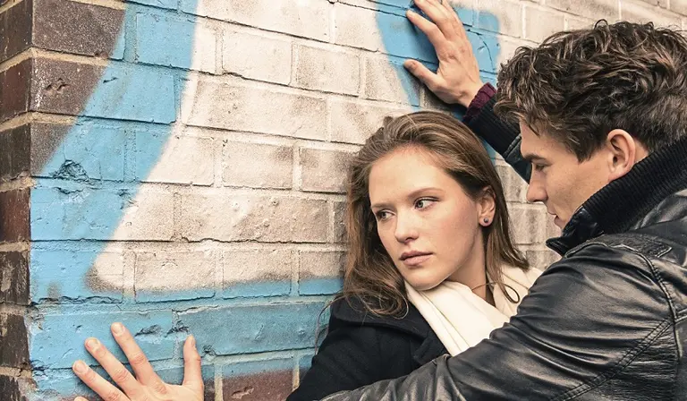 Los 4 hombres más dominantes y controladores del zodíaco, no tendrás libertad