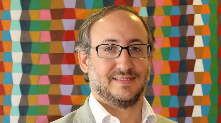 Qué tiene que hacer el Gobierno para salir de esta crisis del dólar, según un exdirector del Banco Central