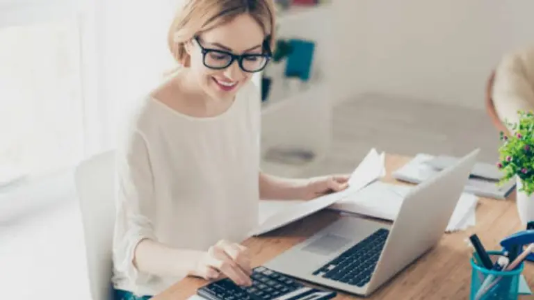 Para reactivar la economía: esta importante multinacional comenzó a aplicar la semana laboral de cuatro días sin recorte salarial