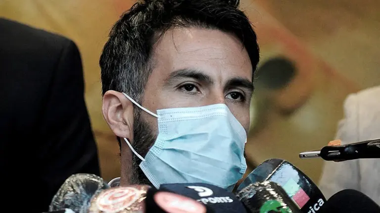 "Diego me puteaba" y "me echaba de la casa": Luque reveló la tensa relación con Diego Maradona