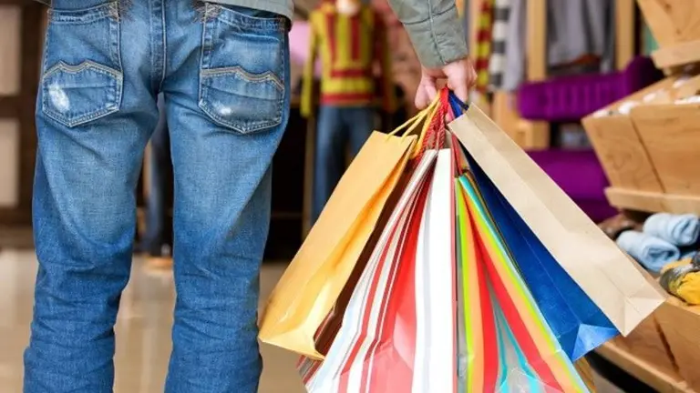 Los 5 signos del zodíaco que no saben ahorrar y que gastan en productos innecesarios