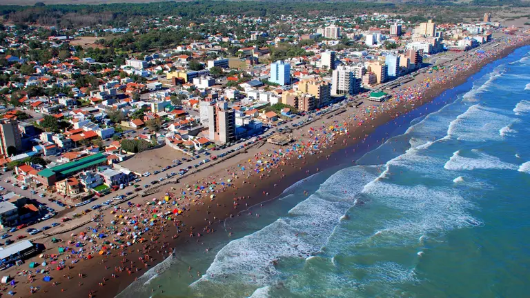 VERANO: cuánto cuestan los alquileres en Monte Hermoso, una de las playas más baratas