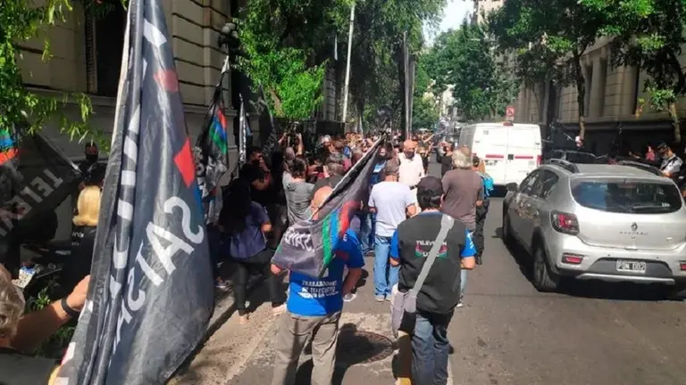Intervinieron Canal 9: trabajadores se manifestaron en contra y esto fue lo que exigieron