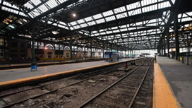 Sin trenes: a pesar de la conciliación obligatoria, los maquinistas continúan con un paro que afecta a más de 500 mil usuarios