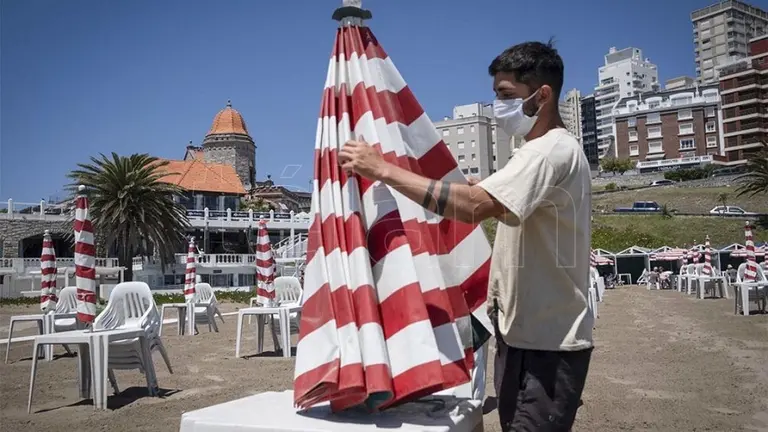 COVID-19: "El toque de queda puede ser una opción" en la Provincia de Buenos Aires