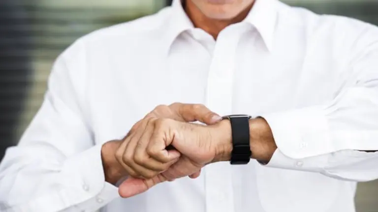 Los relojes argentinos podrían atrasarse: qué día y a qué hora se aplicarían los cambios